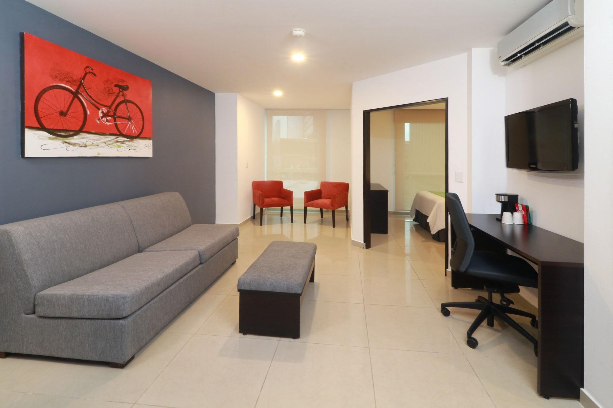 Отель Wyndham Garden Guadalajara Acueducto Сапопан Экстерьер фото